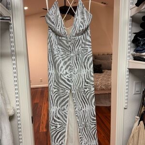 X by NBD Yoshi gown silver & white sequin high slit floor length gown sz medium